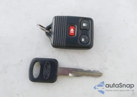 2003 Ford E-150 Chateau/Xl/Xlt from USA, damaged, VIN 1FMRE11W13HA97051